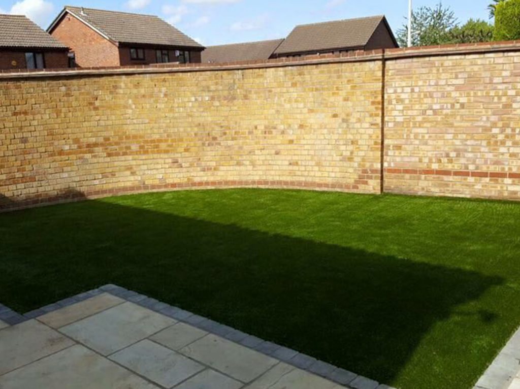 Maze Grass | Artificial & Synthetic Grass in UK | Best Lawns in UK